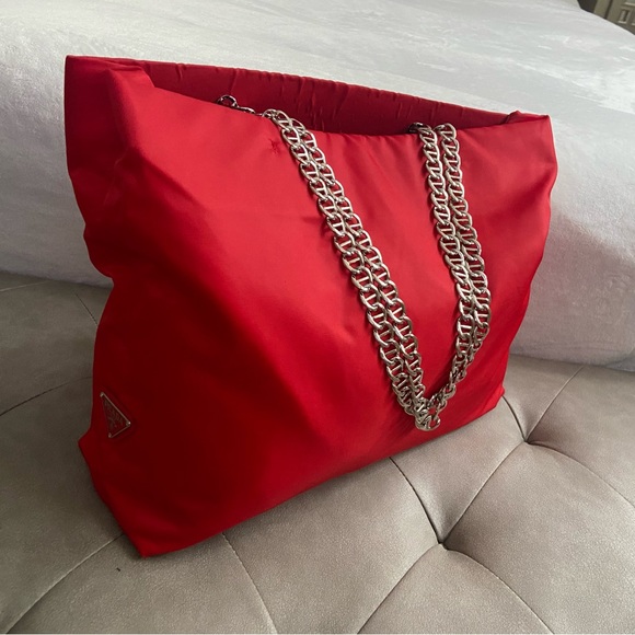 Authentic PRADA large red nylon tote with chain strap - Picture 3 of 17